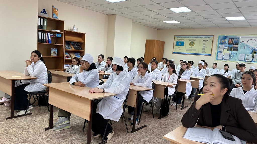 Экологическое просвещение студентов столицы